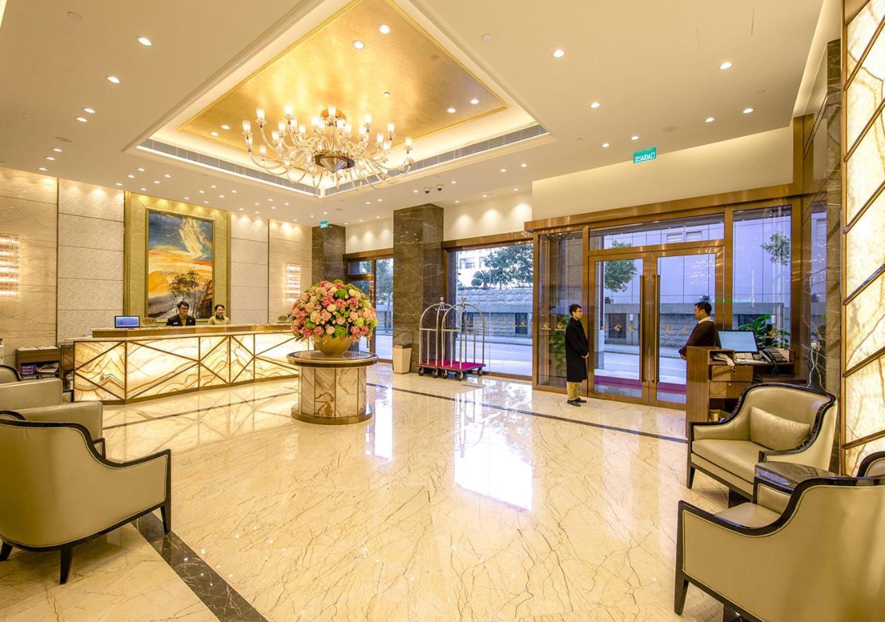 Royal Dragon Hotel Макао Екстериор снимка