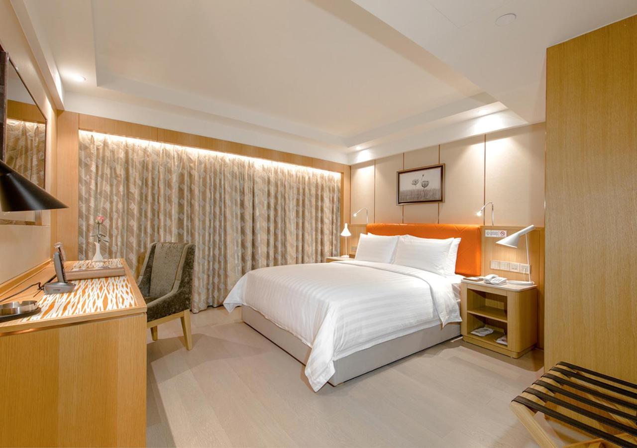 Royal Dragon Hotel Макао Екстериор снимка