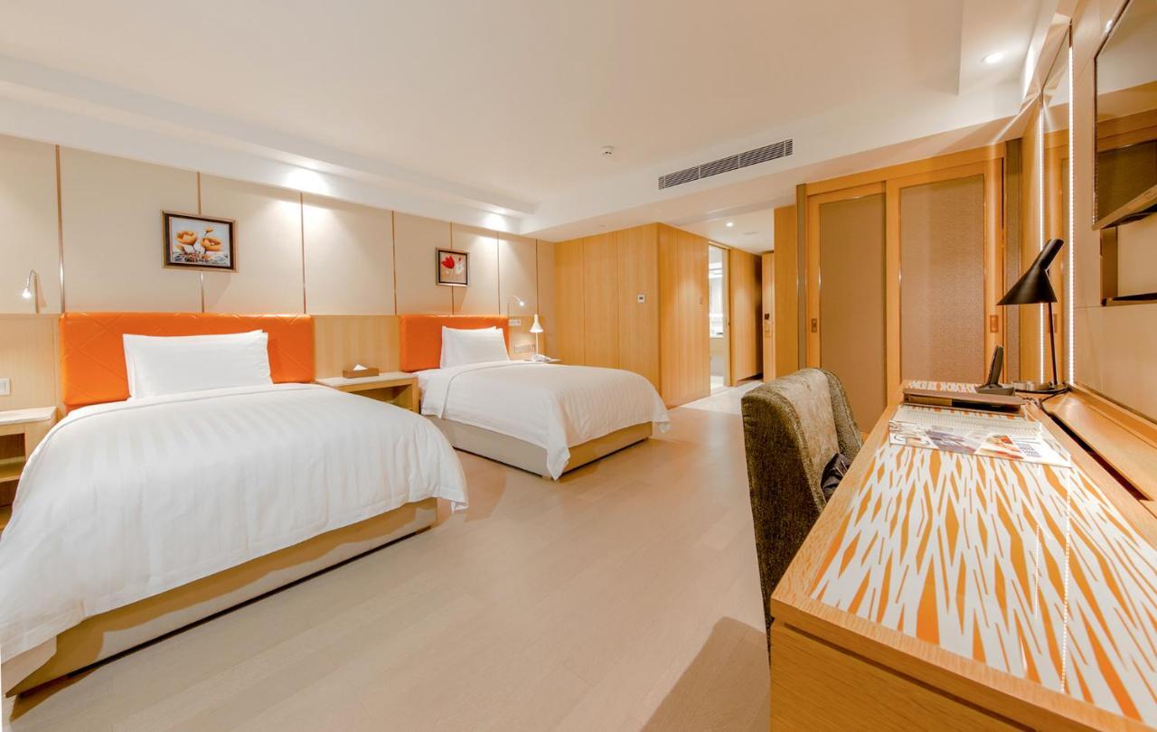 Royal Dragon Hotel Макао Екстериор снимка